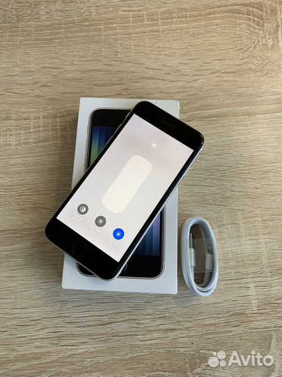 iPhone SE (2022), 64 ГБ