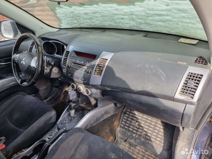 Комплект безопасности Mitsubishi Outlander XL