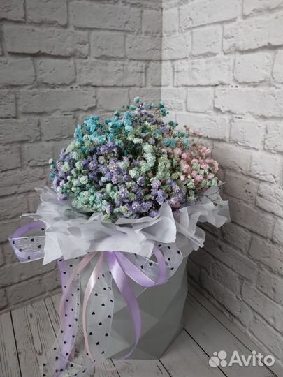 Гипсофила в шляпной коробке,цветы,букеты