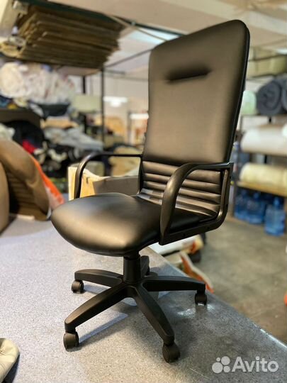 Компьютерное кресло