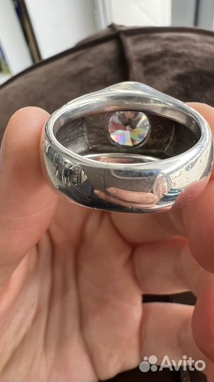 Серебряное кольцо с камнем