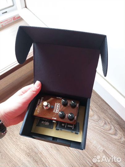 Педаль MXR bass fuzz deluxe M84