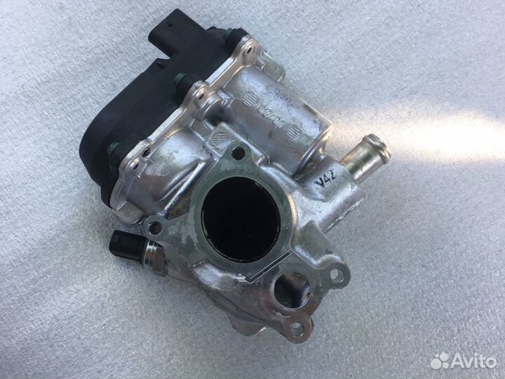 Клапан EGR A6421402260 Mercedes om642 2017г