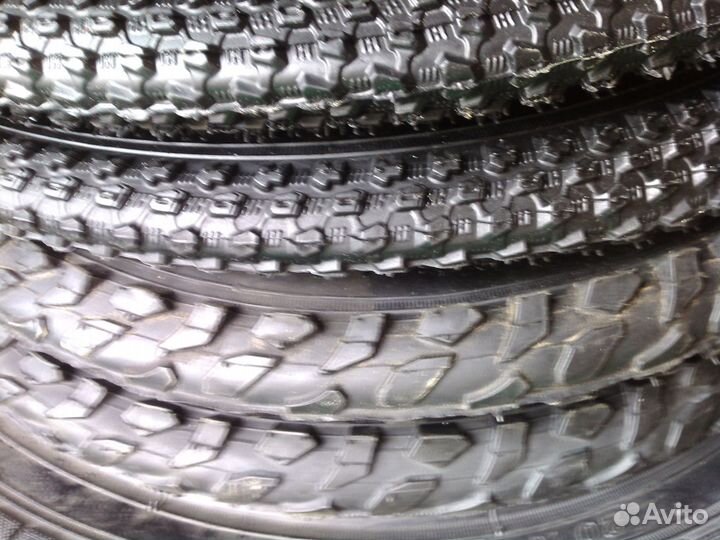 Покрышки для велосипеда новые, забортовка