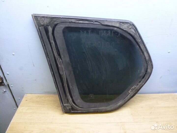 Стекло кузовное глухое правое Nissan X-Trail Т31