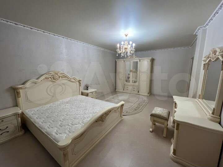 2-к. квартира, 86,6 м², 1/9 эт.