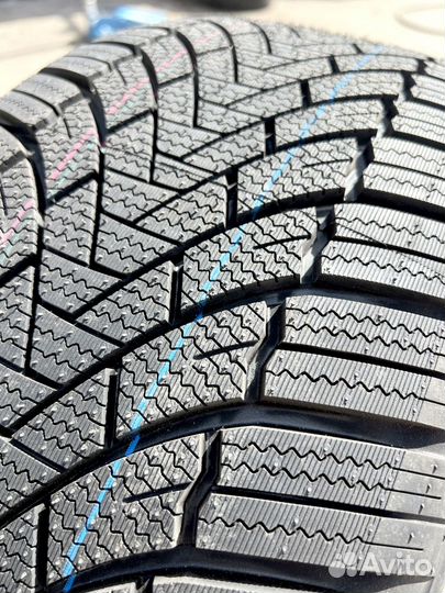 iLink SnowGripper I 215/55 R18 128U