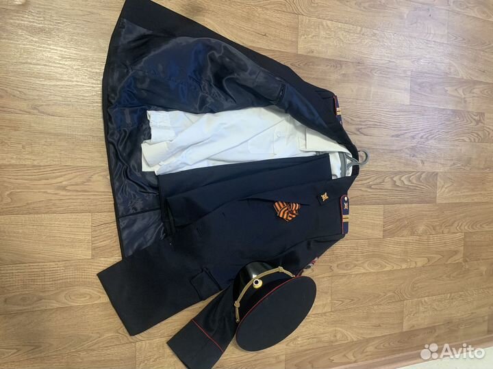 Новая полицейская порадная форма