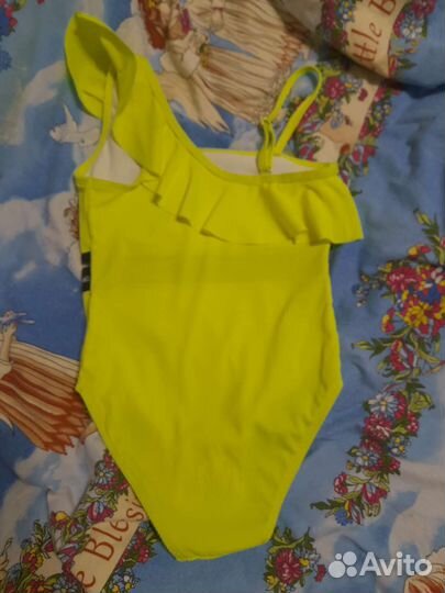 Купальник новый 128 134 раз
