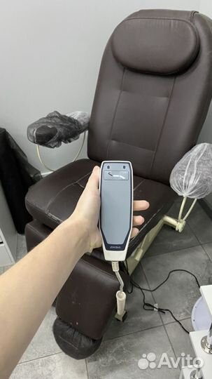 Педикюрное кресло с электроприводом