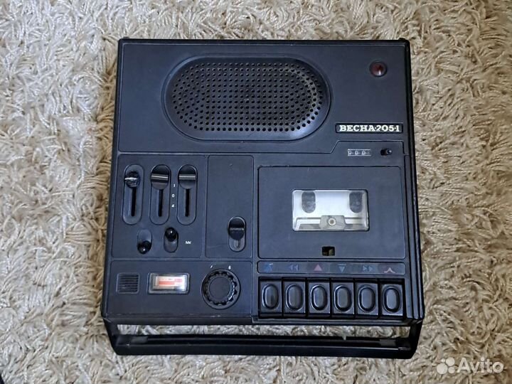 Кассетный магнитофон Весна 205