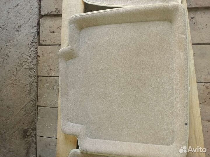 Продам коврики оригинал камри 40