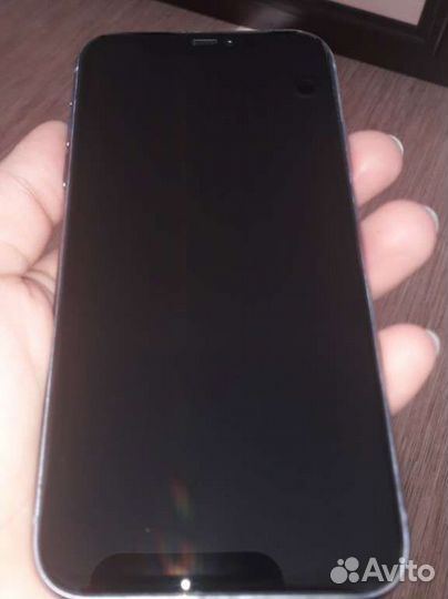 Телефон iPhone 11 64