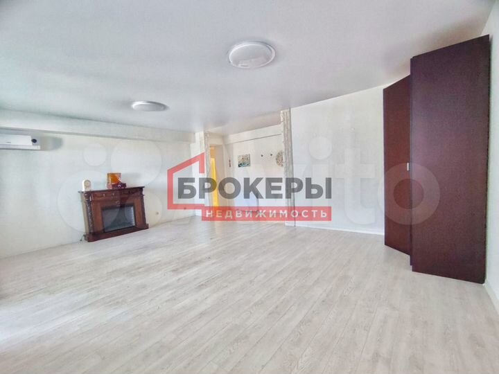 2-к. квартира, 86 м², 1/9 эт.