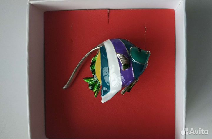 Броши разные