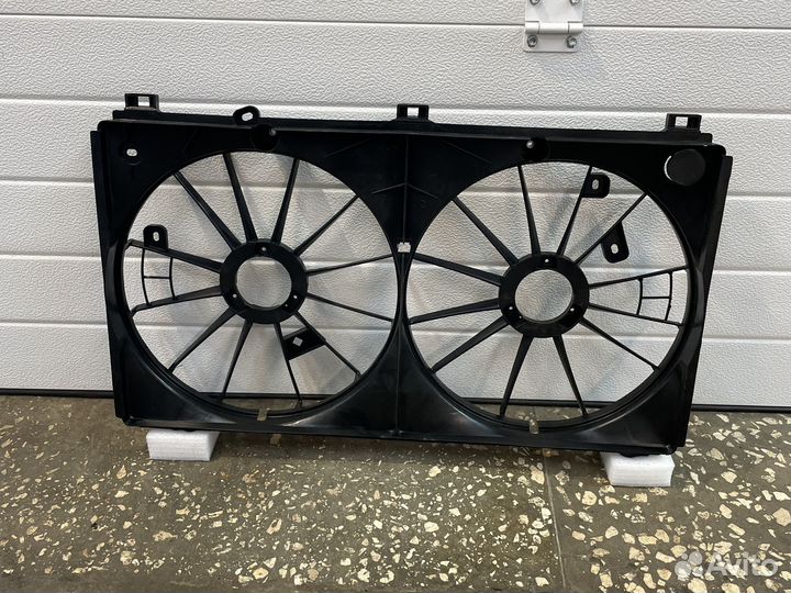 Дифузор вентиляторов на lexus