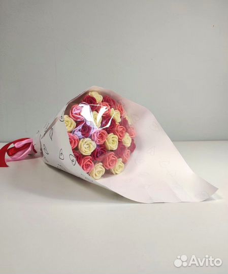 Букет - 29 Роз из Белого Шоколада