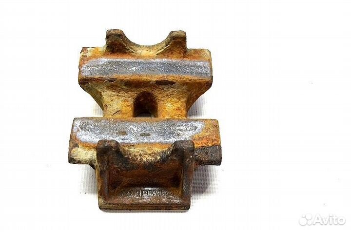 Клиновая проставка под рессору, ведущего моста, ле