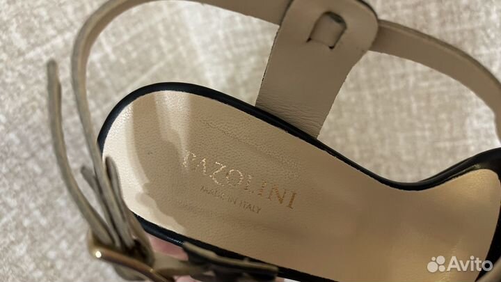 Босоножки женские