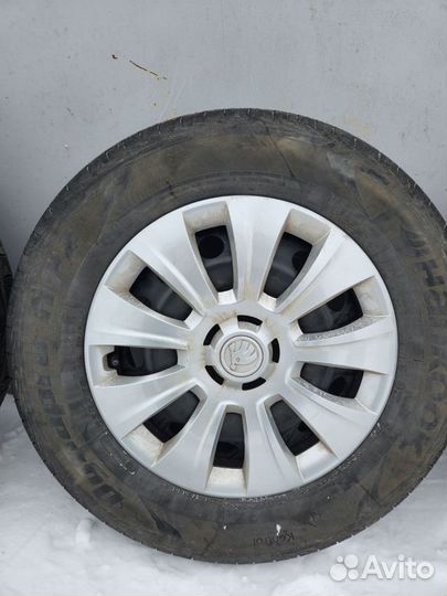 Kumho Ecsta XT KU37 215/60 R16