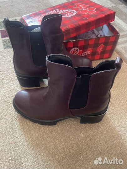 Ботинки женские