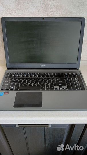 Ноутбук Acer Aspire E1-572G