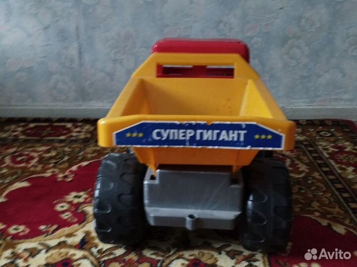 Игрушка большая машинка