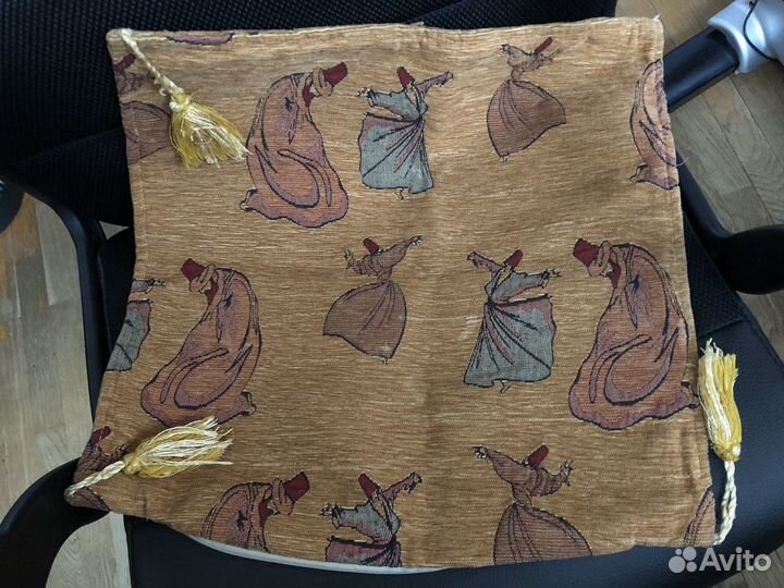 Чехлы на декоративные подушки