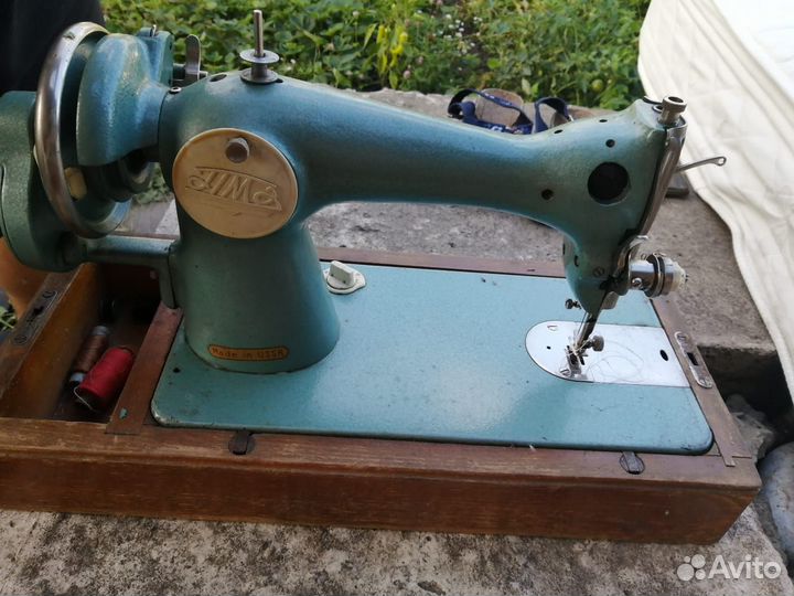 Швейная машинка