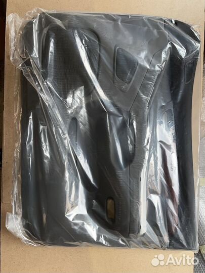 Обшивка пер пр двери toyota LC120 676106A110B0