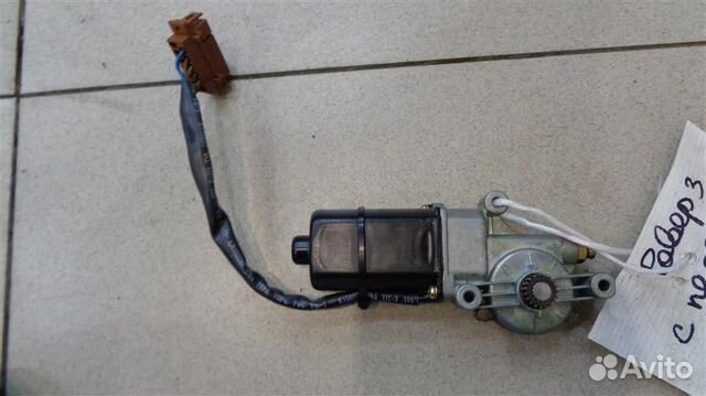 Моторчик люка Land Rover Discovery 3 2004-2009