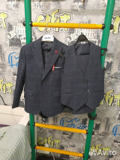 Школьный костюм