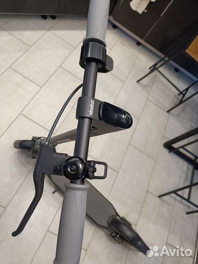 Электросамокат Ninebot kickscooter F25E