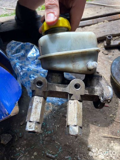 Главный тормозной цилиндр lanos