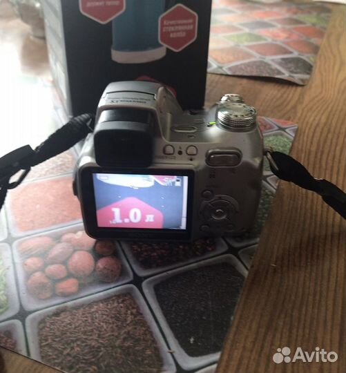 Цифровой фотоапарат Sony Cuber-shot dsс-H1