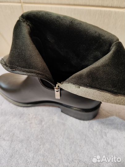 Женские резиновые сапоги