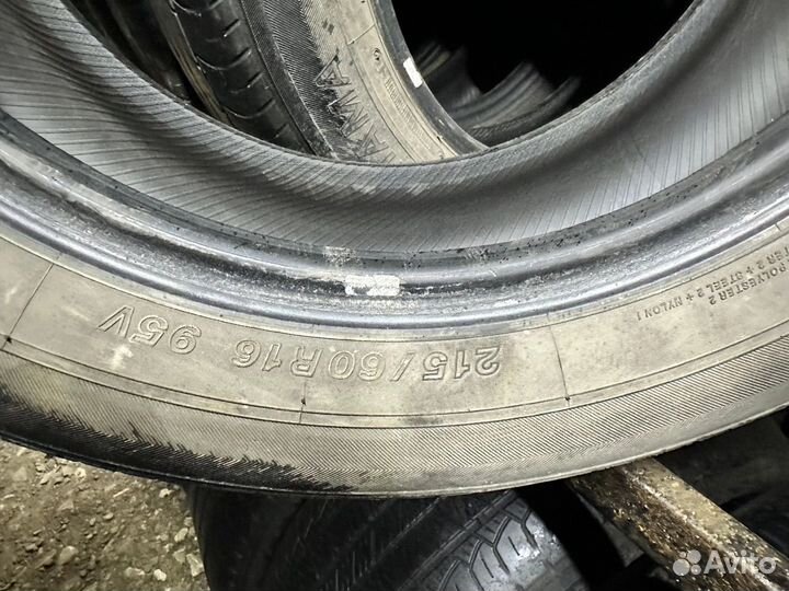 Yokohama dB Decibel E70 215/60 R16