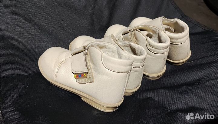 Ботинки демисезонные для девочки 23 размер