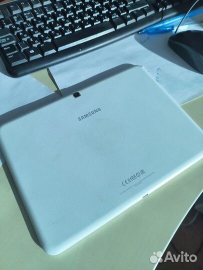 Планшет Samsung Galaxy Tab 4 10.1 SM-T530