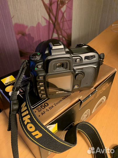 Зеркальный фотоаппарат Nikon D50 Kit