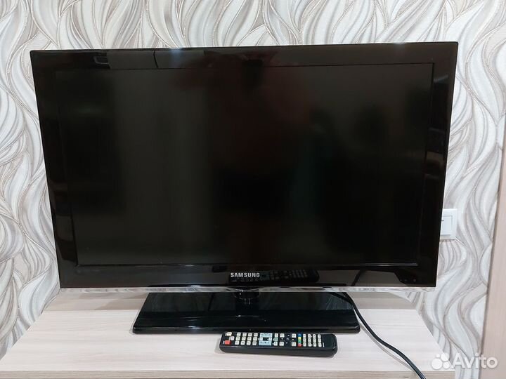 Телевизор бу,диагональ 80 см