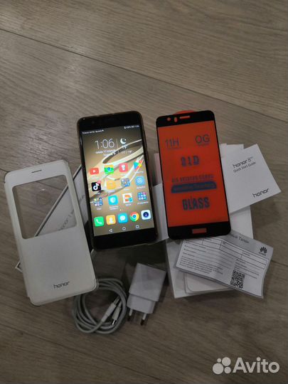 HONOR 10 Lite, 3/32 ГБ