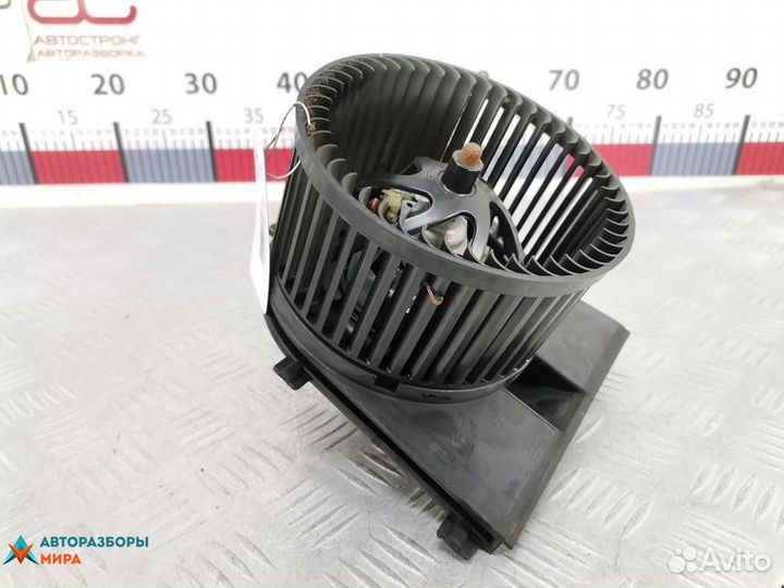 Моторчик печки Volkswagen Golf GTI 4 1999