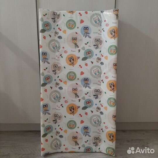 Пеленальная доска на кроватку