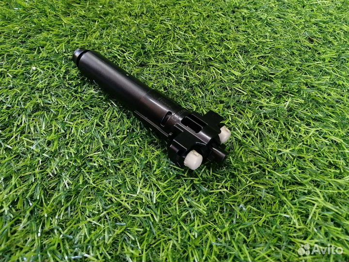 Форсунка омывателя фар правая Lexus Lx570 VDJ201