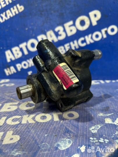 Гур Renault Logan 1 седан K4MA690 2012