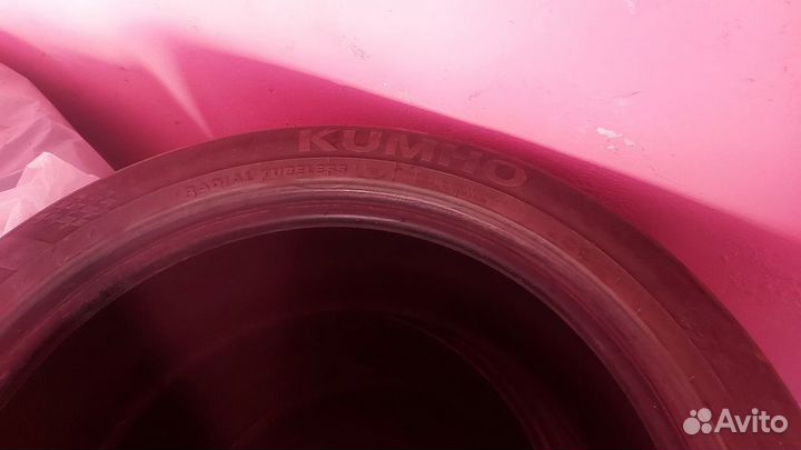 Kumho Ecsta HS51 235/45 R18