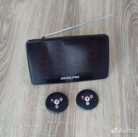 Комплект: Табло на русском и кнопка вызов официант