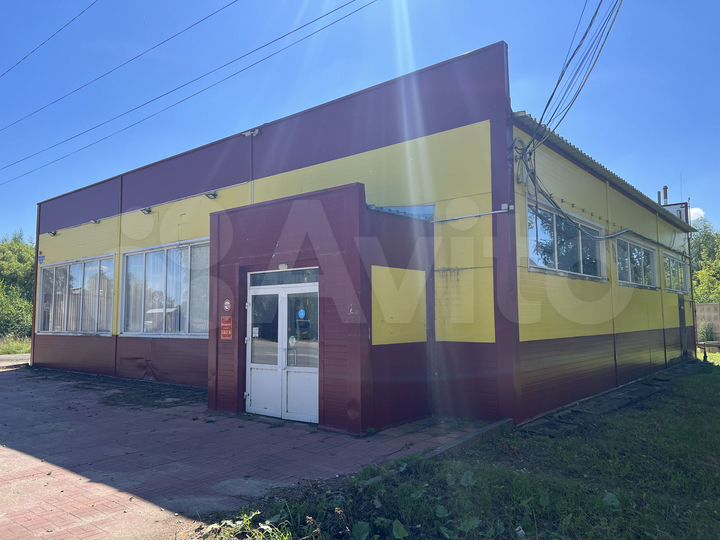 Здание, 298 м²