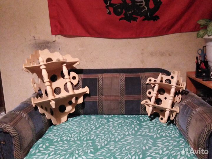 Полочки на стену угловые